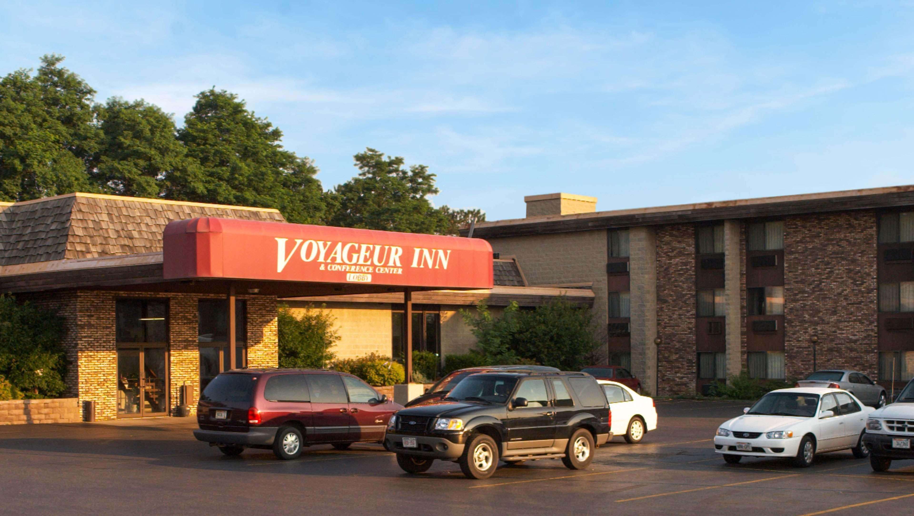 Voyageur Inn And Conference Center Reedsburg Exterior foto